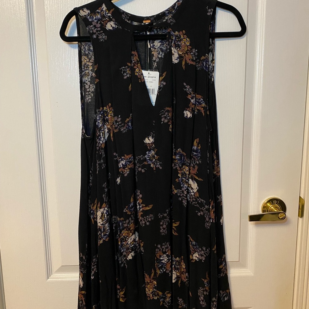 Sleeveless black floral free people dress NWT